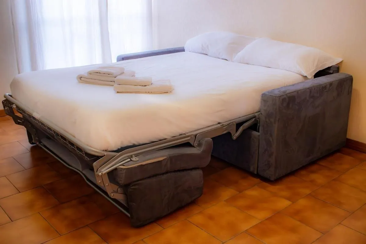 Vintage Apt - Lin Airport 10 Min Milan Apartment